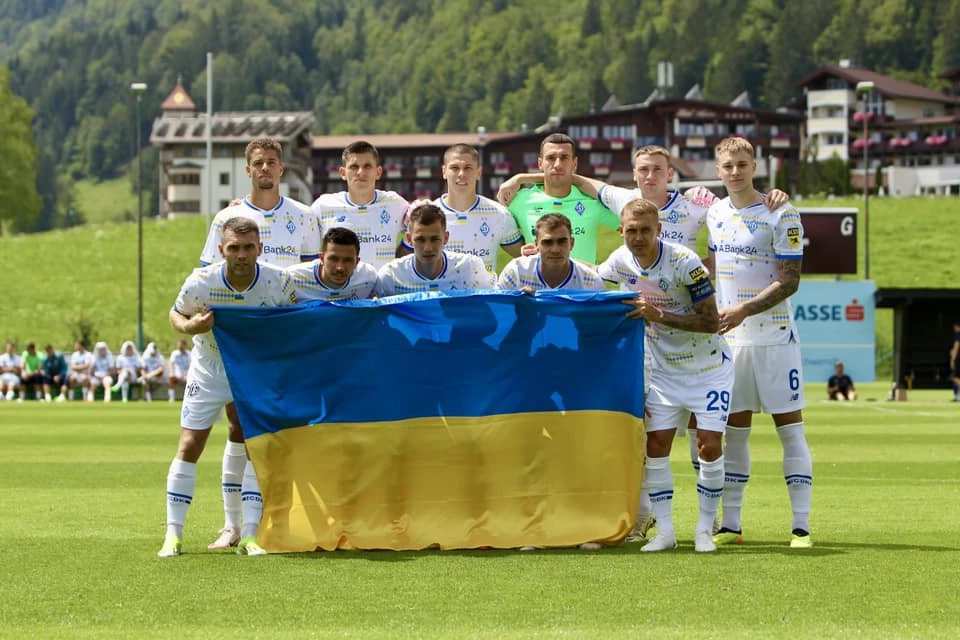 Денис Попов вирушив з Динамо на матч з Лаціо