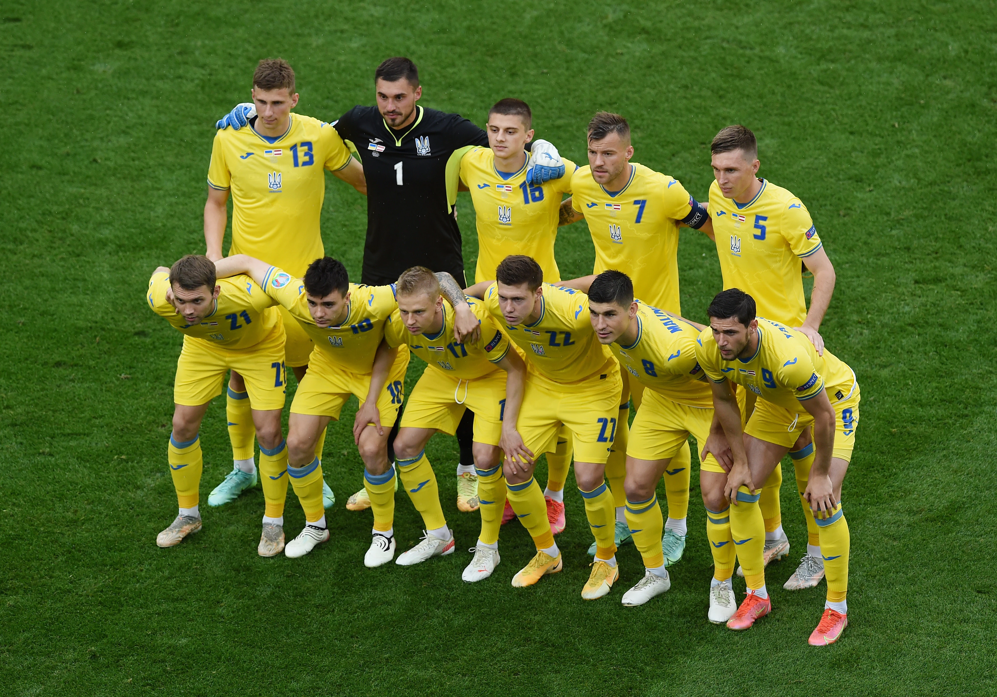 Малиновському підписують заміну