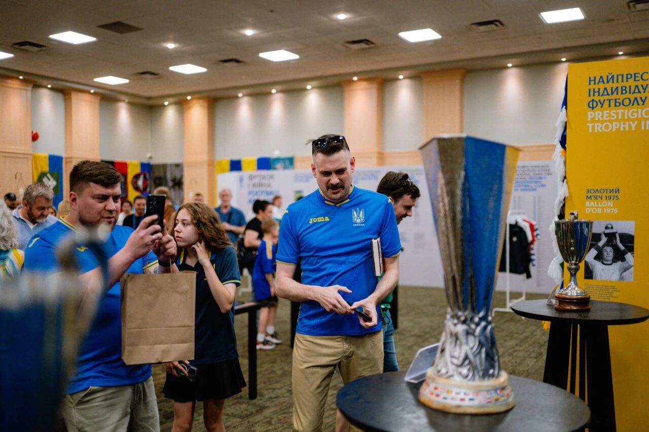 “Український футбол: Гра триває”
