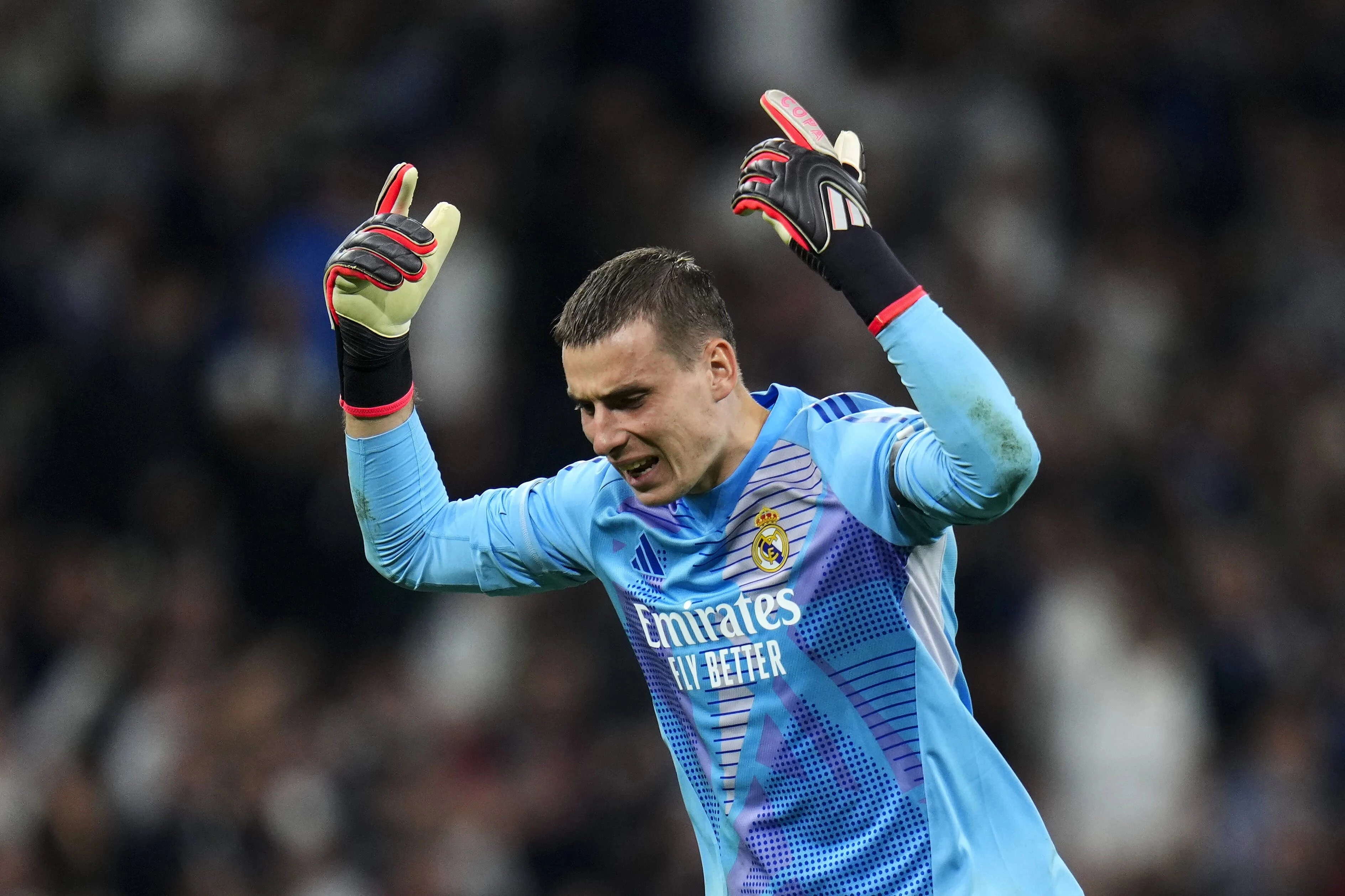 Лунін шокований тим, що Реал хоче підписати Крапивцова