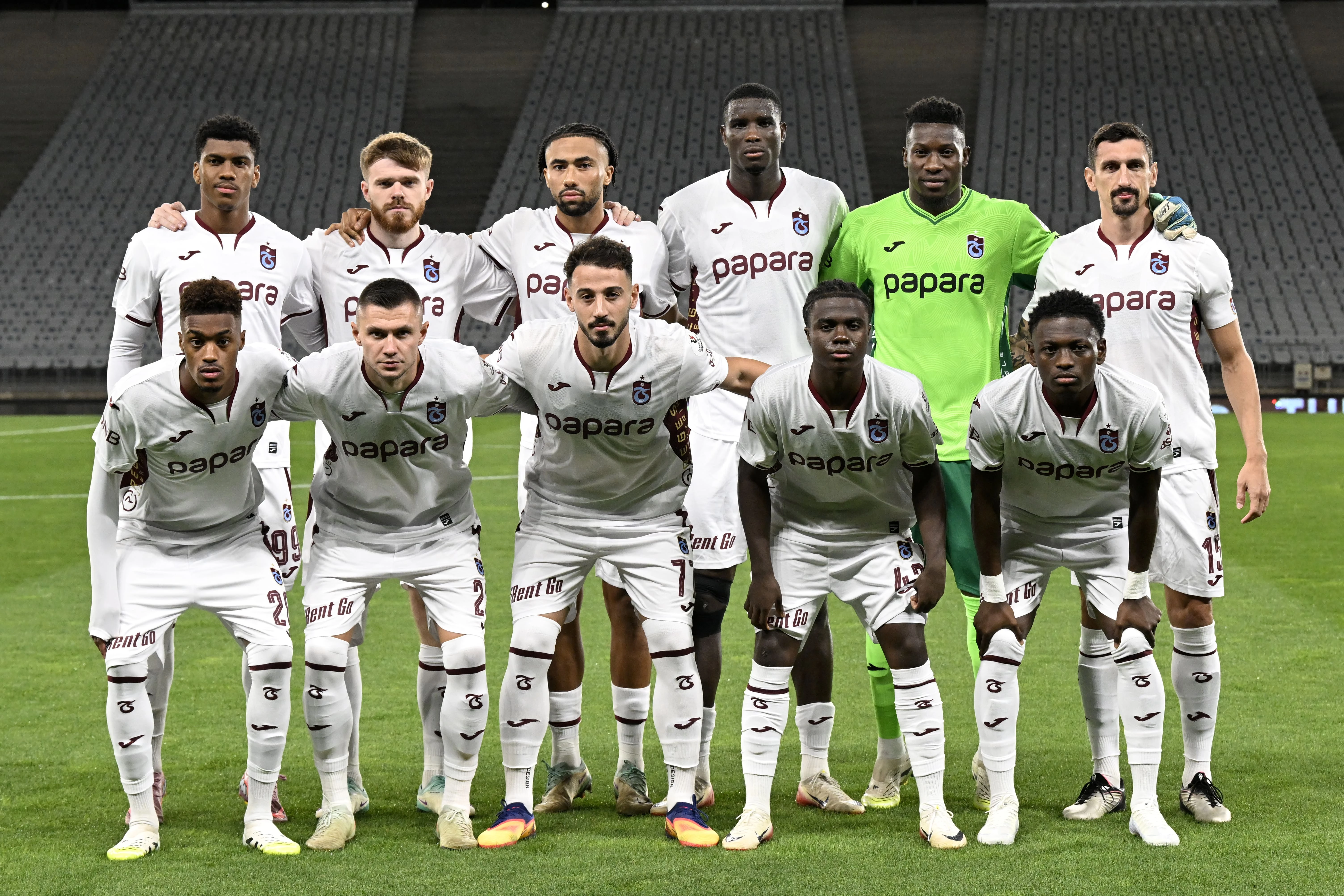 Батагов може перейти в АПЛ