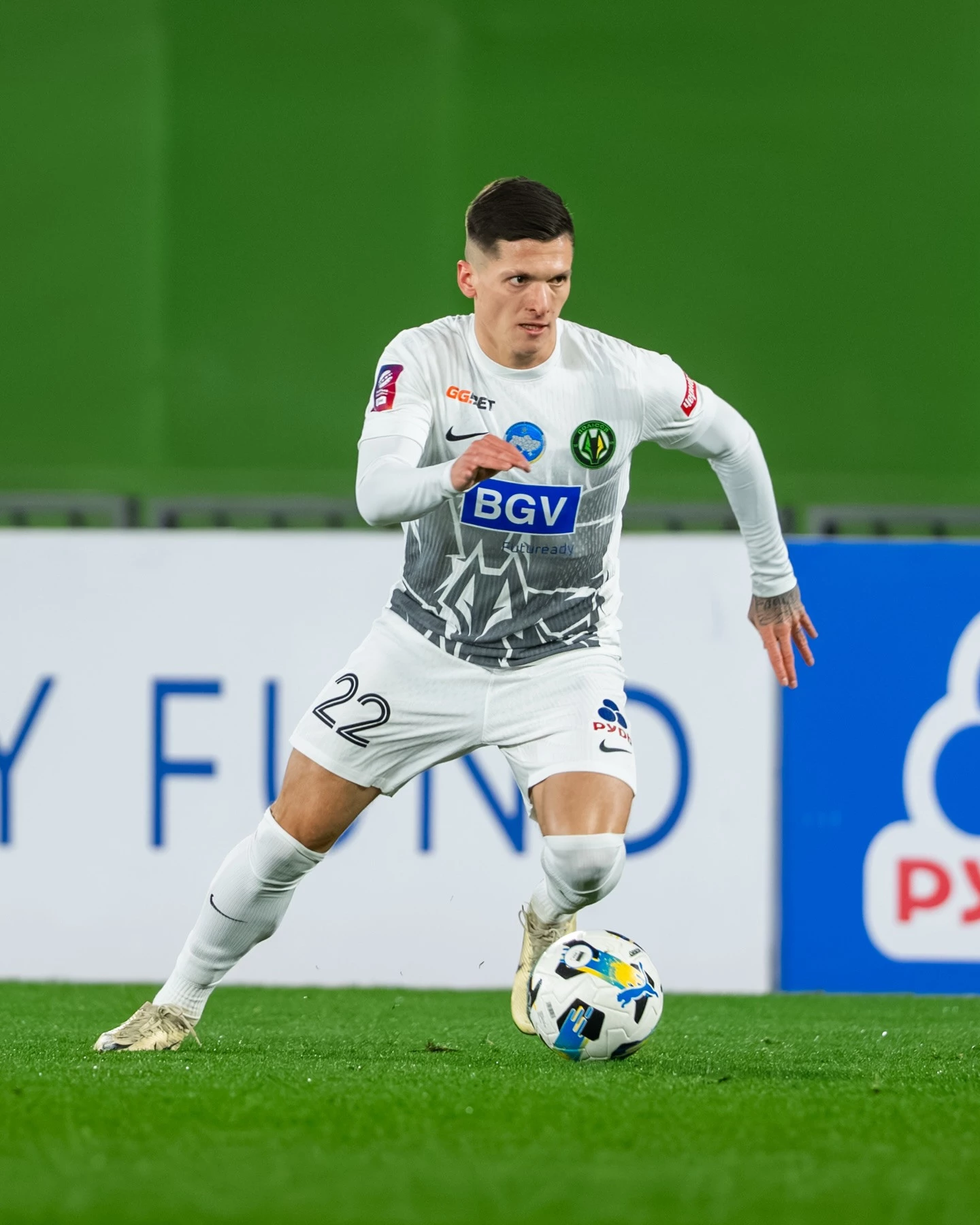 Велетень вилетів на 4 місяці