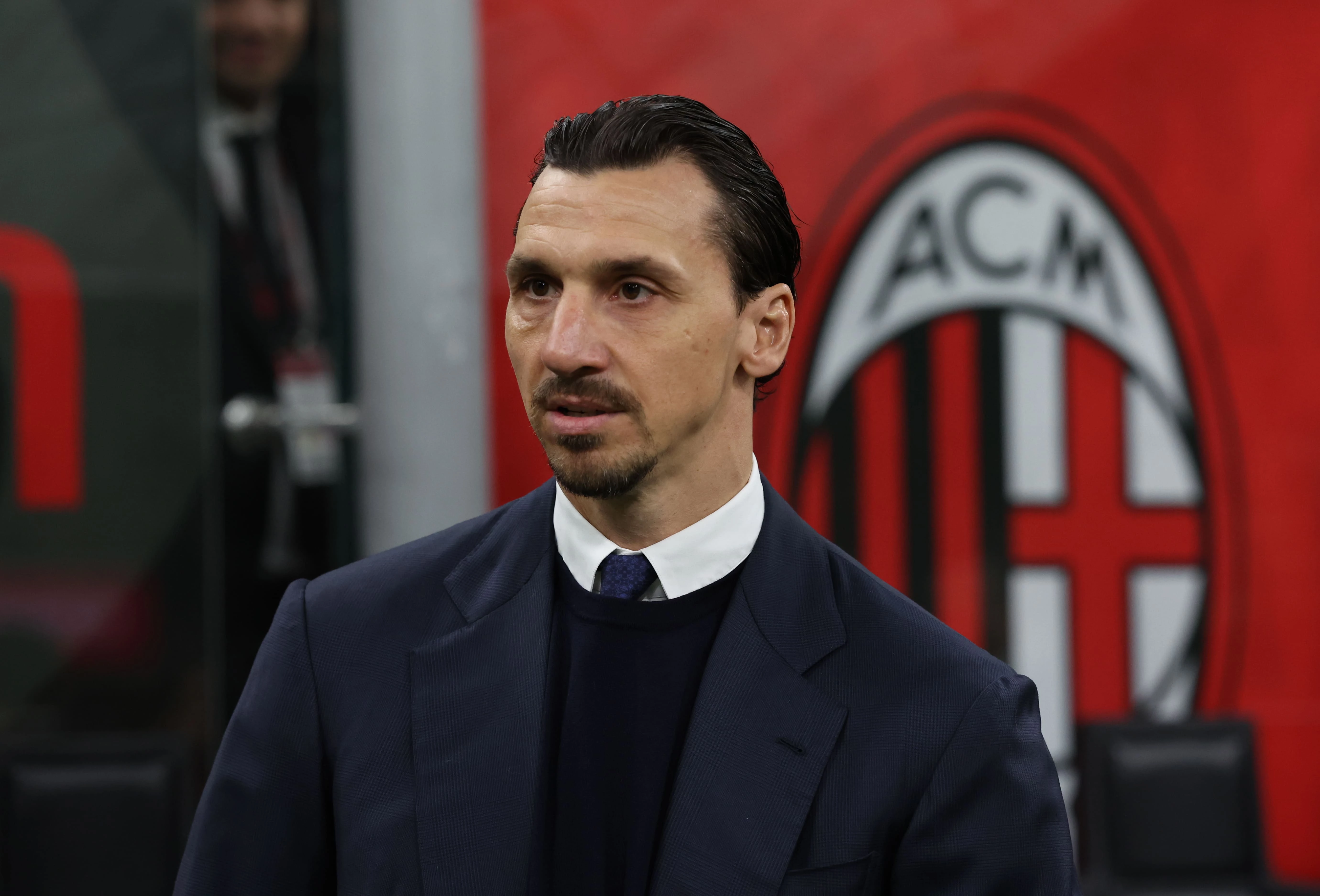 Мілан знову хоче Луніна