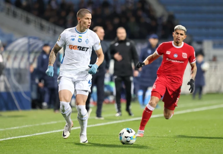 Динамо підписало контракт з Поповим