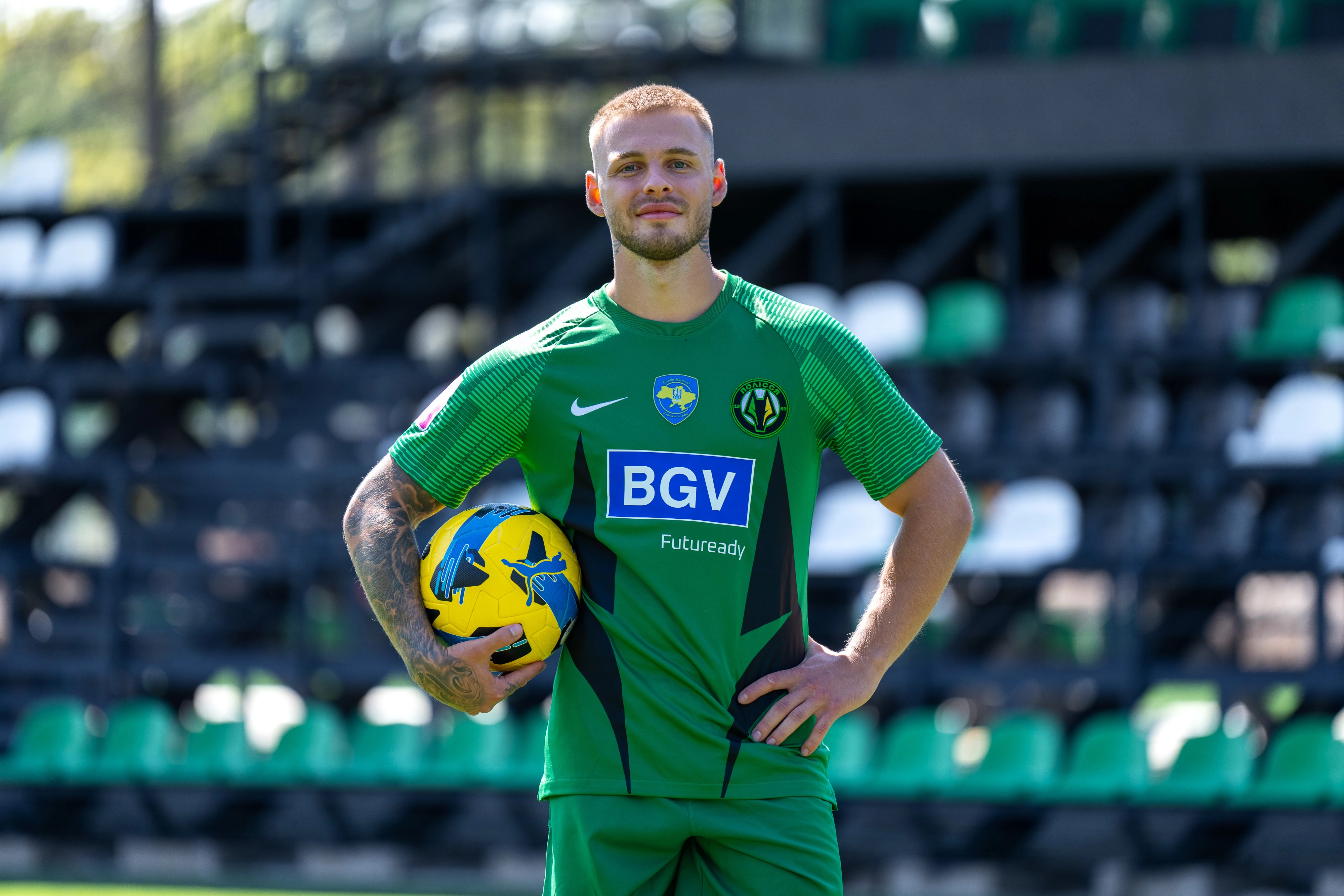 Богдан Лєднєв