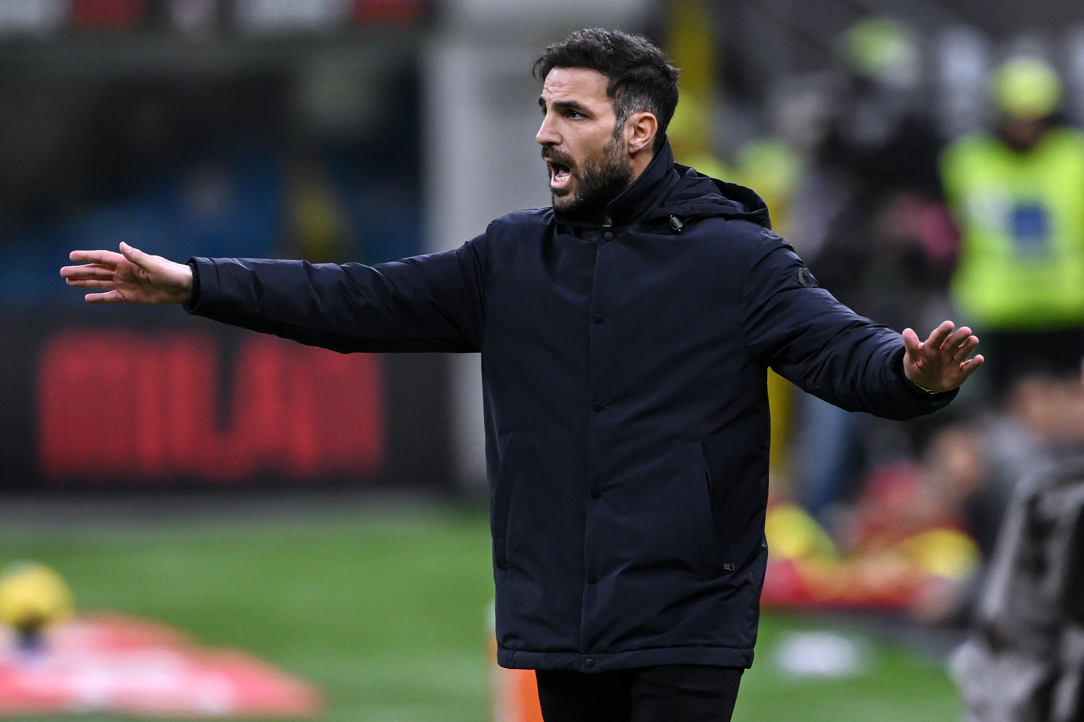 Фабрегас може очолити Челсі