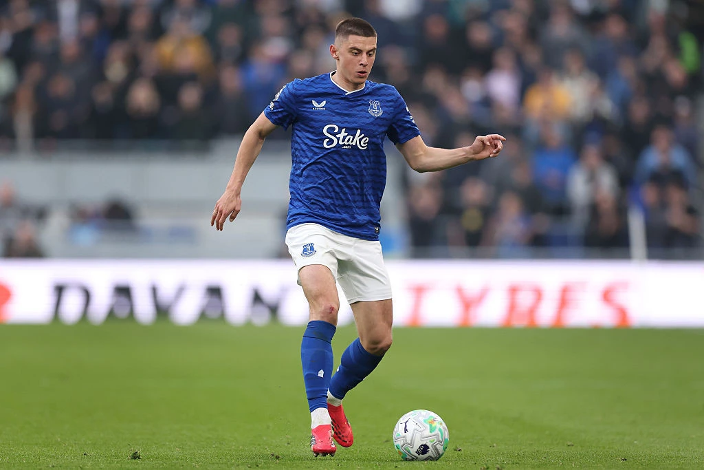 Евертон хоче зберегти Миколенка