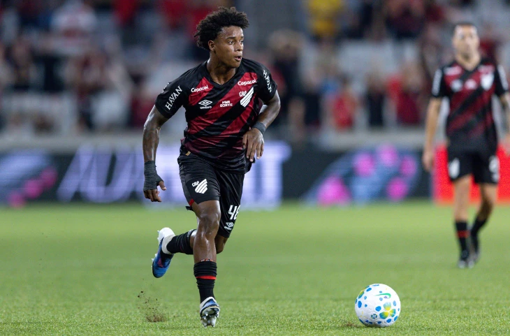 Шахтар купив Бруніньйо