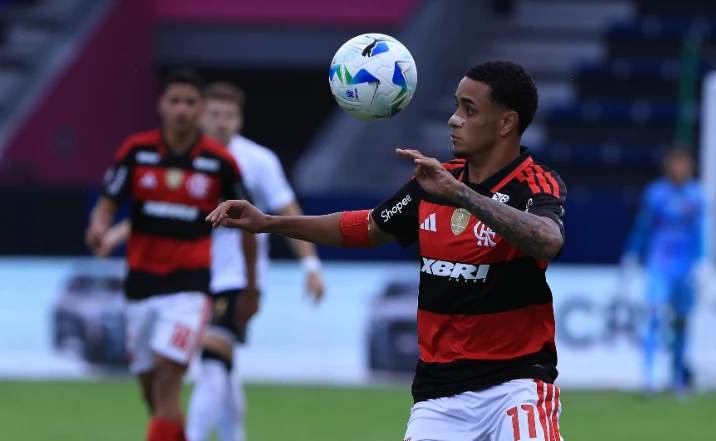 Шахтар хоче купити таланта Фламенго